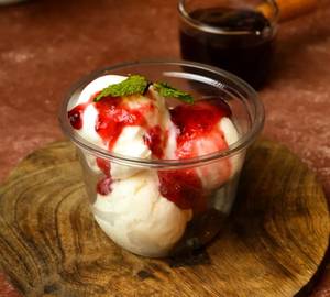 Vanilla Ice Cream With Strawberry Crush