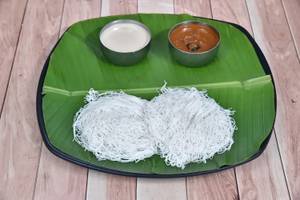 Idiyappam & Kadalai Curry & Coconut Milk
