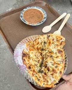 Chur Chur Naan With Dal Makhani