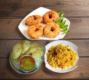 Uggani(1),Poori(4),Minapavada(3)