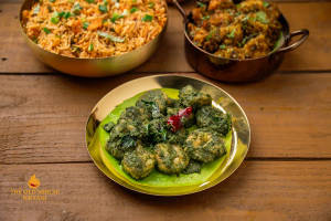 Pachi Mirchi Karivepaku Royyalu [Curry Leaf Prawn]