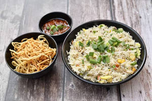 Veg Fried Rice (500Ml)
