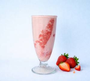 Strawberry Milkshake (250 Ml)