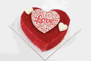 Red Velvet Love Cake