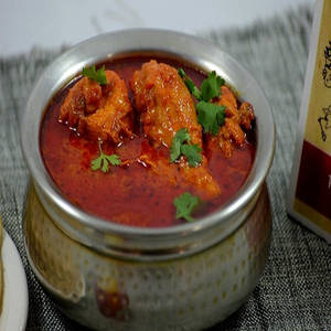 Chicken Rogan Josh Full Handi (16 Pcs)