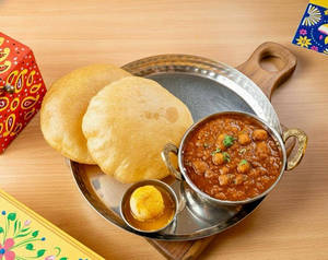 Chole Chature (jain)