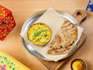 Paneer Bhurji With Jowar Paratha