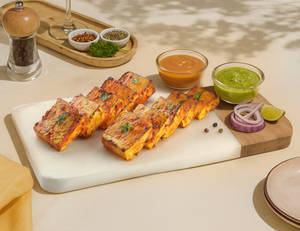 Smoky Paneer Tikka Skewers [10 Pcs]
