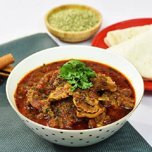 Mutton Kolhapuri Half Handi (8 Pcs)