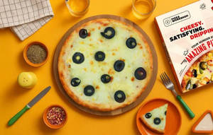 Cheese & Olives Pizza