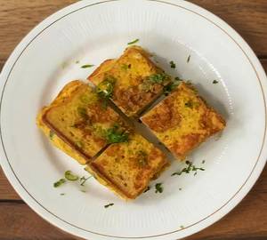 Bread omelet