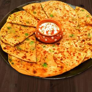 Methi Paratha [Serves 1]