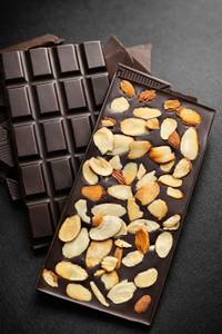 Dark Chocolate Care Roasted Almond
