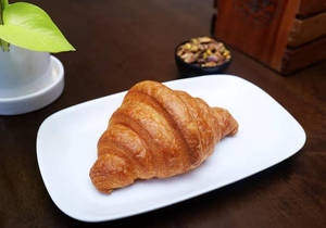 Butter Croissant [100 Gm ]
