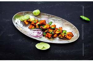 Tandoori Chilli Paneer [6 Pieces]