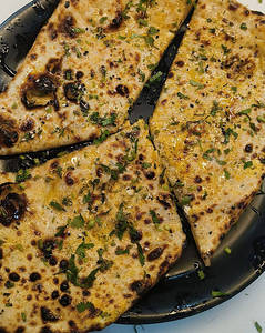 Paneer Stuffed Naan