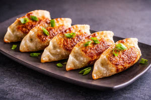 Classic Chicken Gyoza (5pcs)