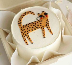 Tiger Theme Chocolate Truffle Bento Cake