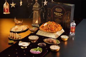 Badshahi Iftari Sandooq with Junoon-e-Andhra Murgh Biryani - Iftar Box