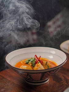 Chicken Famous Tibatian Jhol Momo
