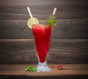 Strawberry mojito