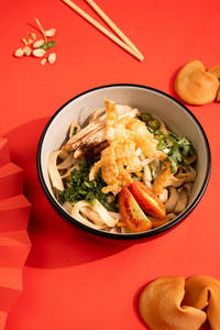 Tibetan Gyathuk With Vegetables
