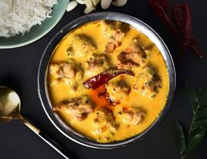 Punjabi Kadhi Pakoda