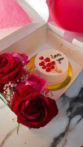 Valentine Special Cake & Floral Hamper
