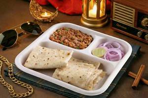 Chicken Kheema Iftari Thali