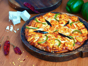 Tandoori Paneer Pizza