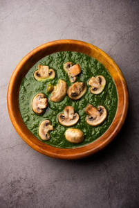 Palak Mushroom