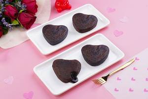 Heart-shaped Choco Lava Cake Hamper (Pack of 4).