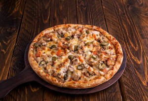Grilled Chicken Thin Crust Pizza [10 inches]