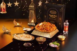 Nawabi Iftari Sandooq with Junoon-e-Andhra Murgh Biryani - Iftar Box
