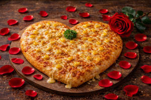 Heart Shape-golden Corn Pizza