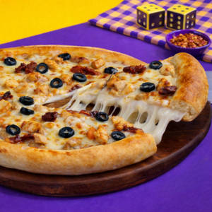 Greek Style Chicken Pizza