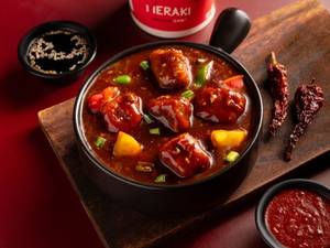 Paneer Red Chilli Garlic Gravy ( 8pcs )