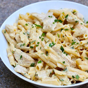 Alfredo Chicken Pasta [White sauce]