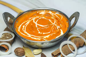 Malai Pyaaz In Red Gravy
