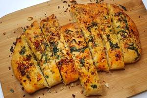 Peri Peri Cheese Stuffed  Garlic Bread