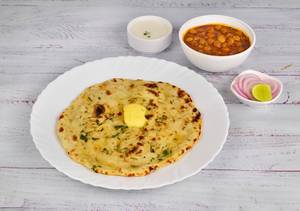 Aloo Kulcha With Chole [Serves 1]