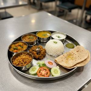 Ghee Roti with Rice Thali