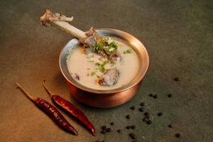 Mutton Aatu Kaal Soup