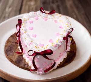 Heart Shape Strawberry Cake