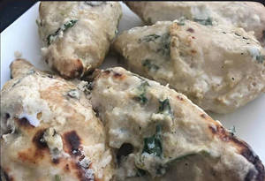 Chicken Afghani Momos (8pcs)