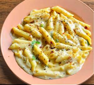 White Sauce Pasta