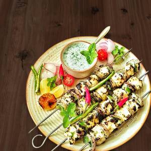 Paneer tikka makhani momo