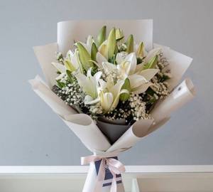 White Orientation Lily Bouquet 