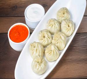 Veg Steam Momos (8.Pieces)