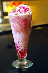 Rose Falooda